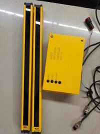 Yellow Slc-1230 Safety Light Curtain
