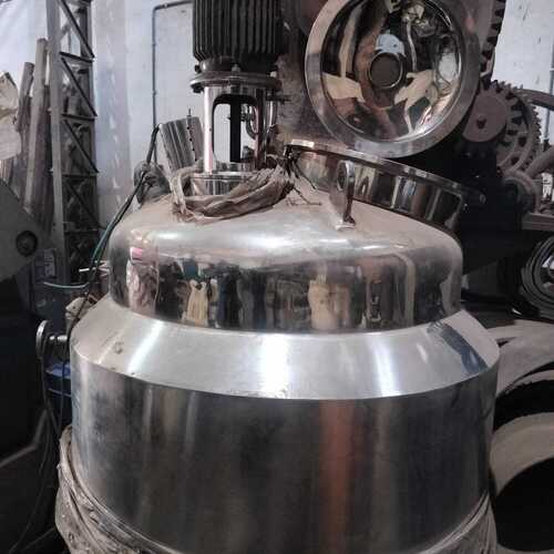 800 ltrs gmp jacketed vessel