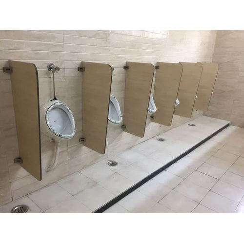 Brown Hpl Board Urinal Partition Installation Type: Wall Mounted