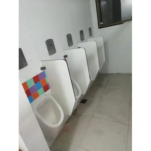 White Hpl Board Urinal Partition Size: Different Size