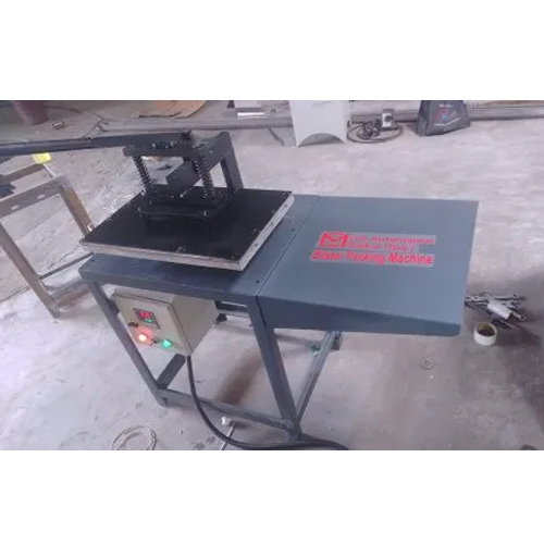 220 V Scrubber Packing Machine - Mild Steel, 3x2x2 Feet, Semi-Automatic | Highly Efficient, User-Friendly Control System, 180 Sheets/Hour Capacity