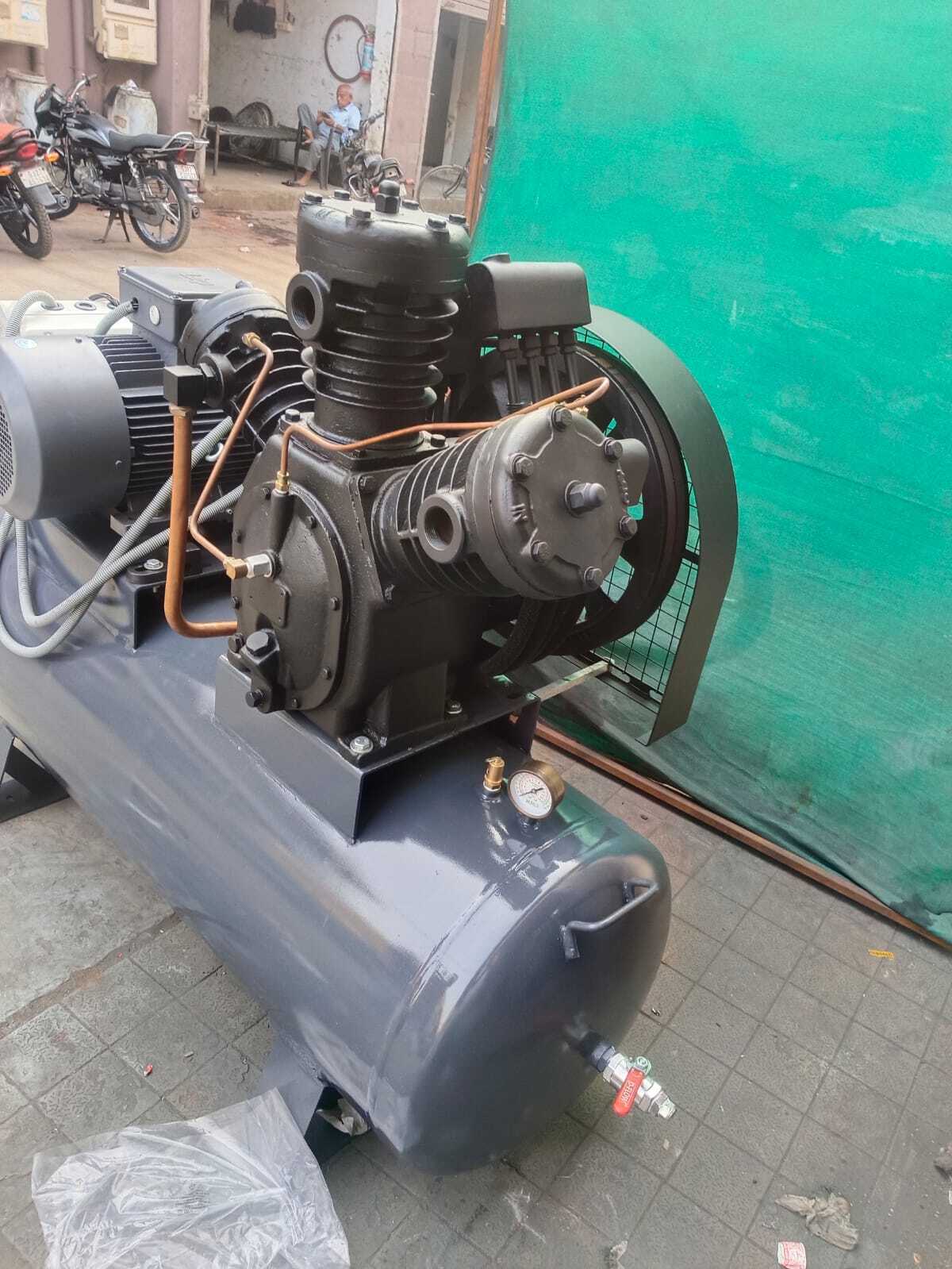 20 HP AIR COMPRESSOR WITH 500 LTR TANK