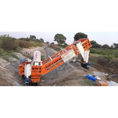 Canal Lining Machine