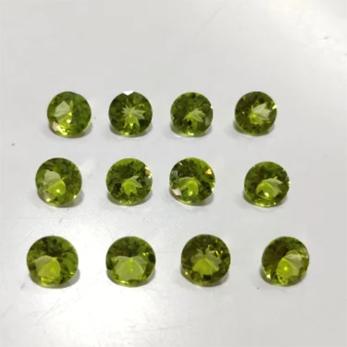 Peridot Round Cut Gemstone