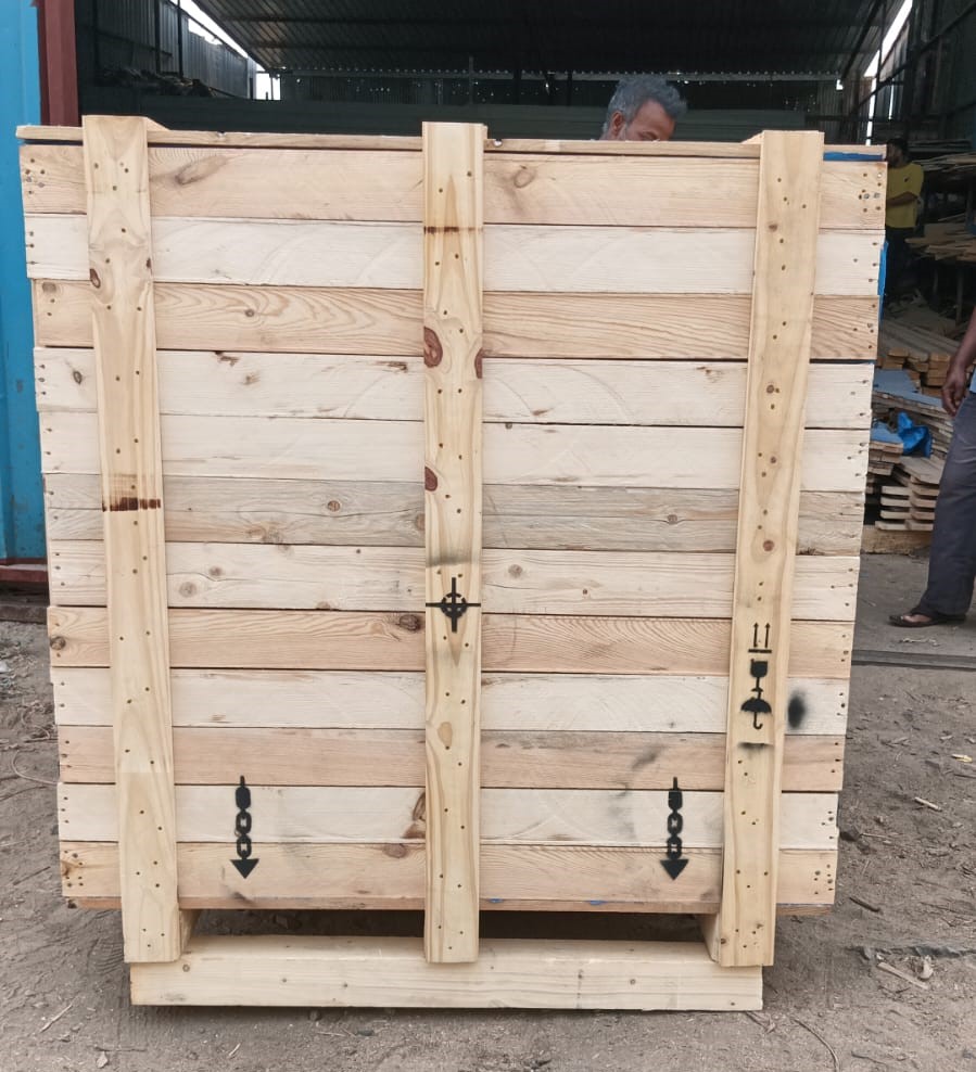 Wooden Packaging Pallet Box - Finishing: Glossy Lamination