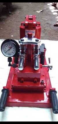 Hydraulic Compressor - 150 Ton Capacity, Red Color, One Year Warranty, 90 Lbs Weight