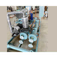 Industrial Screw Chillers - Metal, Air Cooling, Hydraulic/Electric Power Supply | New, Energy Efficient with Advanced Control Systems, Precise Temperature Monitoring