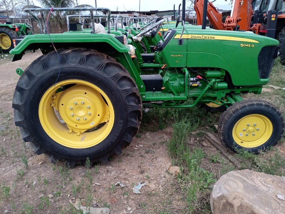 5D Series Agriculture Tractors - Color: Green