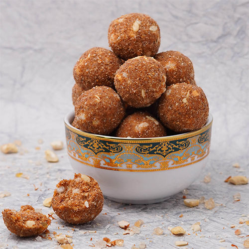 High Quality 300 Gm Dink Ladoo