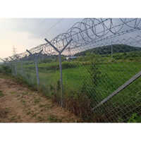 Industrial Galvanized Iron Concertina Wire - Iron , 50m Length , Coil Diameter 450-600 Mm , Cross Razor Edges, High Strength For Defense & Security