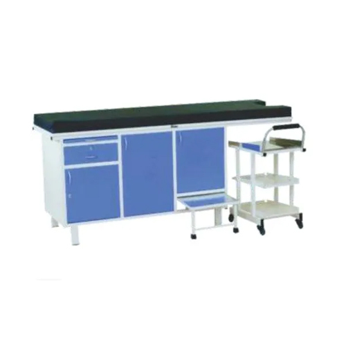 SMC-133 Examination Couch With Gyane Cut