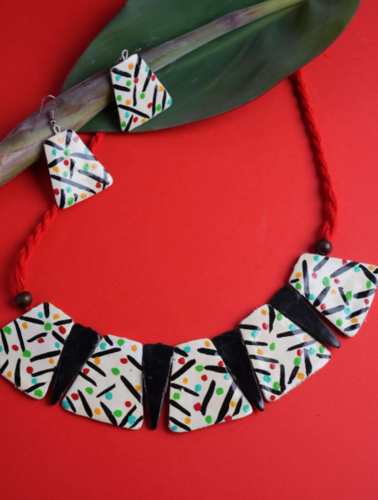 Multi Texture Ceramic Handmade Nacklace With Earrings