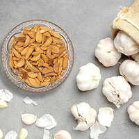 Dehydrated Garlic - Fine Granules, Raw Form , 24-Month Shelf Life, Flavor-Intense Preservation