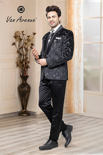 Black Valvet Tuxedo Suit