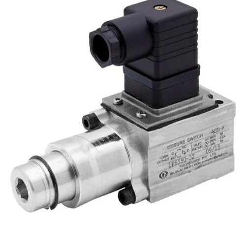 Hydraulic Pressure Switch - Color: Silver/Black