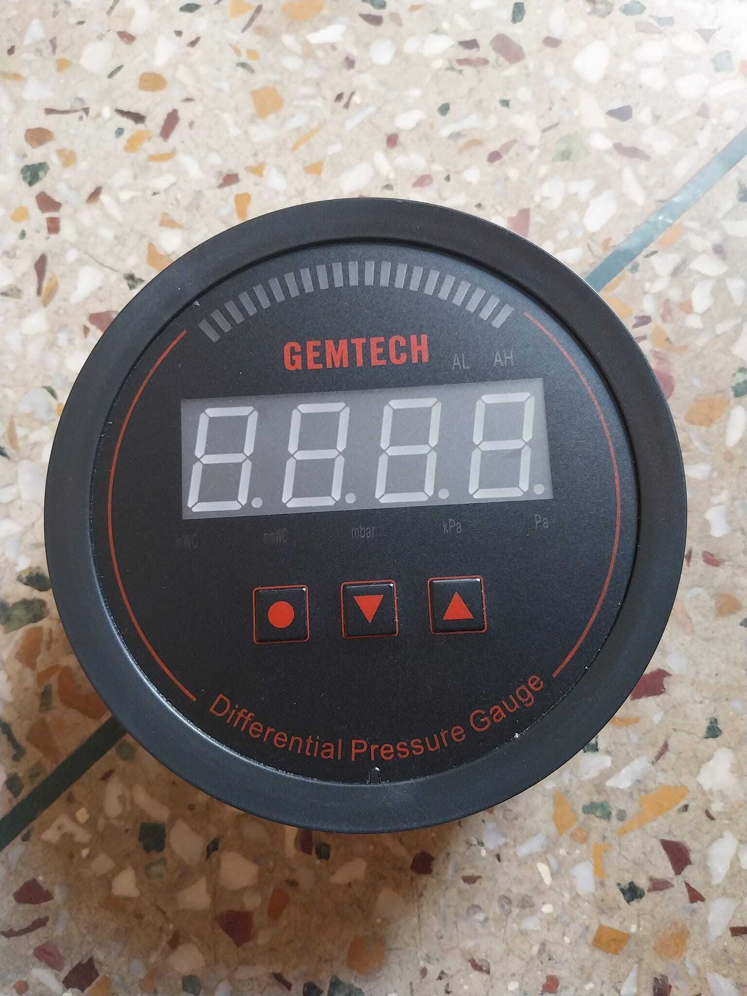 GEMTECH Series 3000 Digital Pressure Gauge Range 30-0-30 PASCAL
