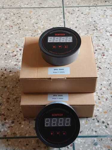 GEMTECH Series 3000 Digital Pressure Gauge Range 0 to 2500 PAC