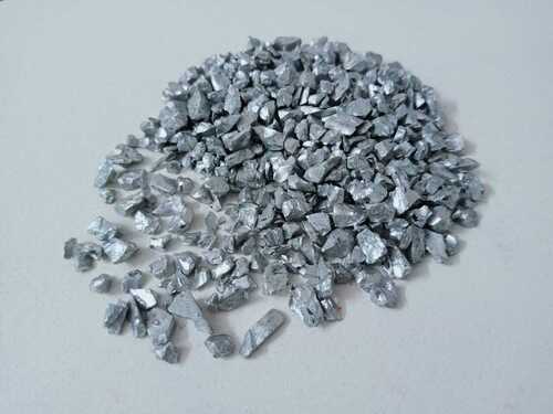 Premium quality silver coated Metallic glass stone crushed chips