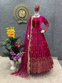 Heavy Gown - Bust Size: Medium