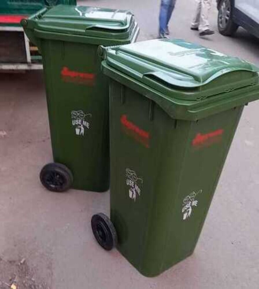 Plastic Dustbin