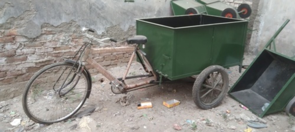 Ms Garbage Cycle Rickshaw - Color: Dark Green