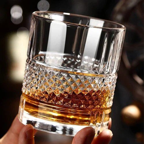 Premium Whiskey Glass And Clear Crystal Whiskey