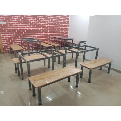 Eco-friendly Metal Dining Table Set