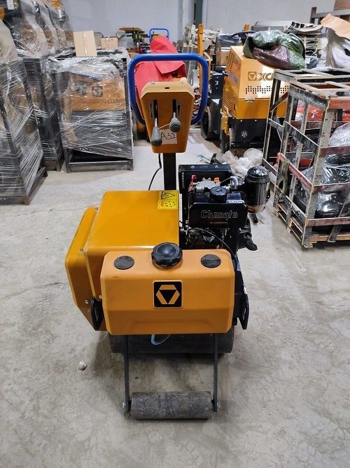 WALK BEHIND ROLLER SINGLE DRUM XMR030