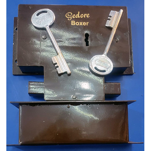 Center Shutter Lock Boxer
