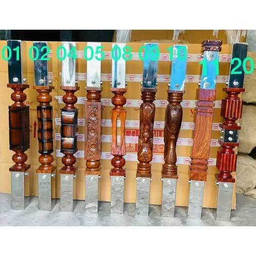 Brown Designer Wooden Pillar