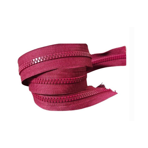 Maroon Zipper Roll