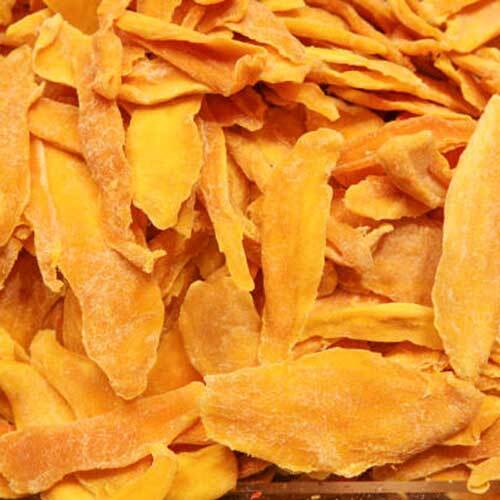 Sliced dehydrated mango