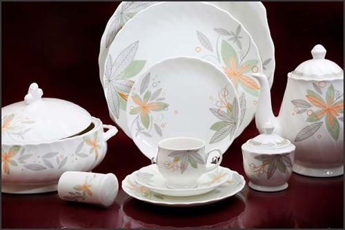 CERAMIC DINNER SET 72