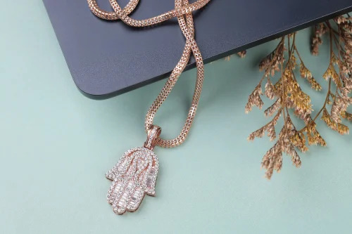 Hamza Gold Pendant