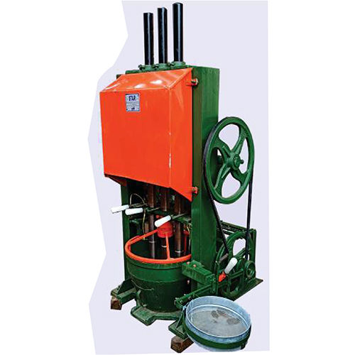 Mirch Masala Machine Capacity: 5 Kg/Hr