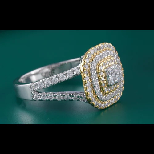 Diamond Studded Gold Ring