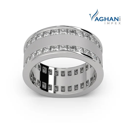 Gold Band Ring With Diamonds