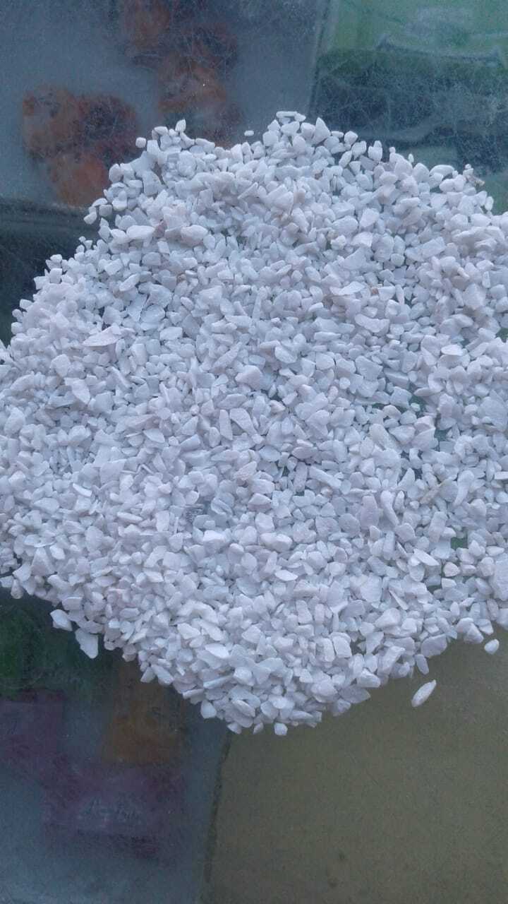 snow white crushed marble chips for wall cladding and landscaping decortion used chips