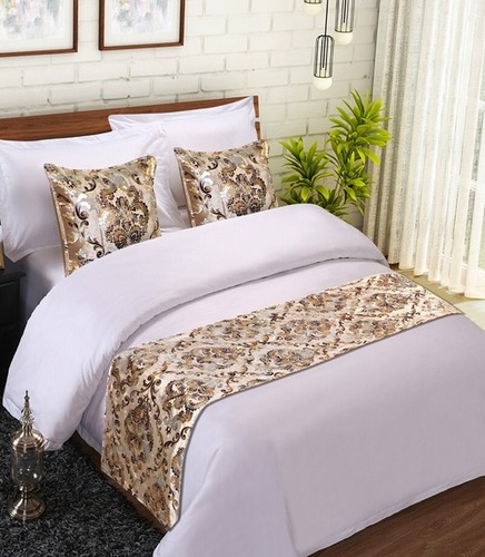 Jacquard Bed Runner