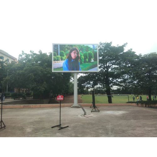 Pole Mounted Outdoor LED Display