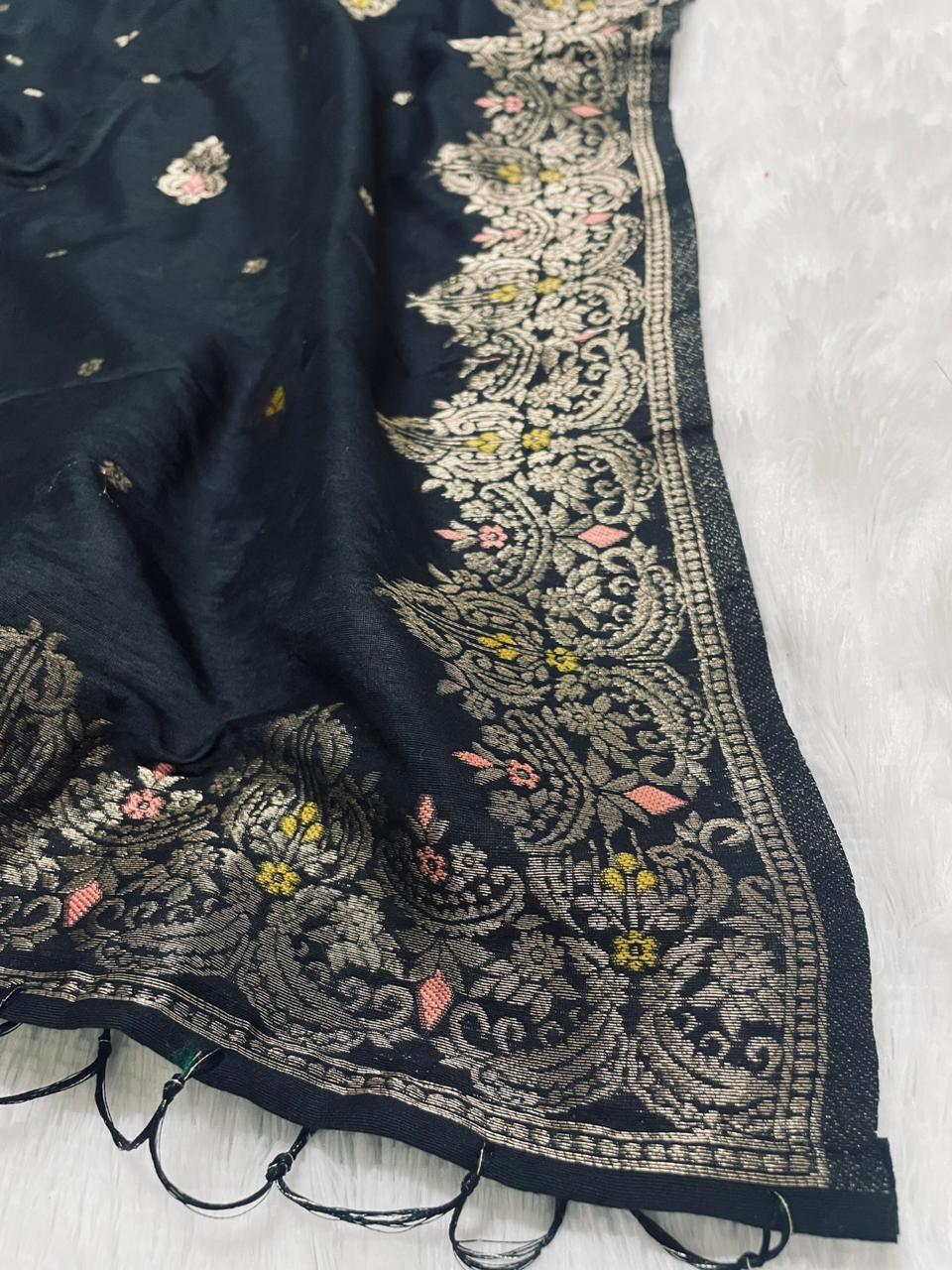 Black Dupatta