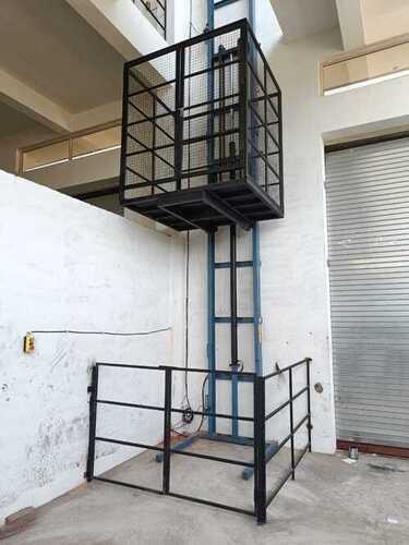 Hydraulic Goods Lift