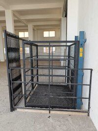 Hydraulic Goods Lift