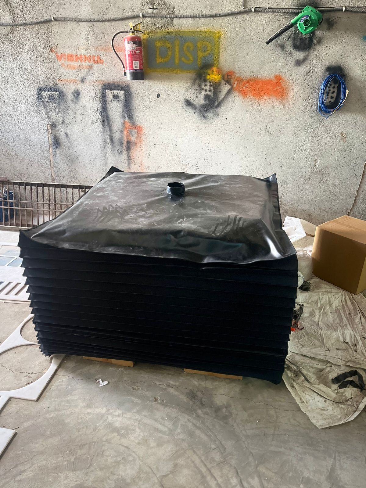Gas Bin Bellow Cover