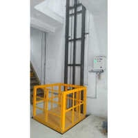 Industrial Goods Lift - Car Dimension: Customized