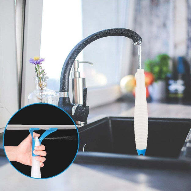 HOME PRACTICAL WASHING BRUSH MAGIC SPRAY TYPE CLEANING BRUSH WITH SPRAY BOTTLE GLASS WIPER WINDOW CLEAN SHAVE GLASS SPONGE CAR WINDOW CLEANING