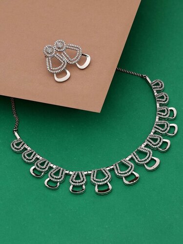 Trendy Spark AD Necklace