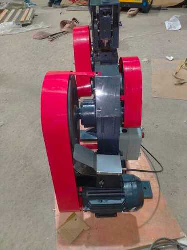 IRON CUTTING MACHINE