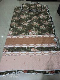 Imported quilted bedcover is in stock
