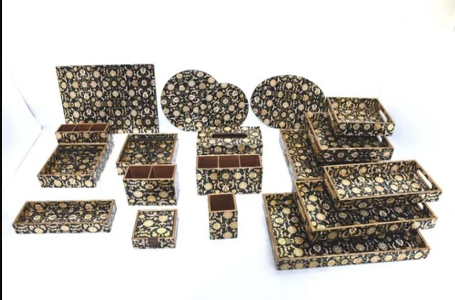 WOODEN SERVING PLATTER 12